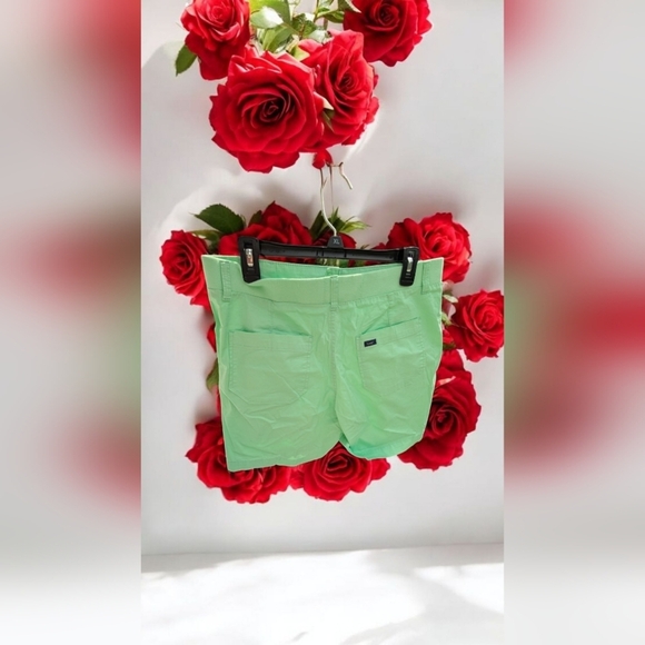 Lee Ultra Lux Flex To Go Cargo Shorts Mint Green Size 12 (EUC) - Picture 5 of 8
